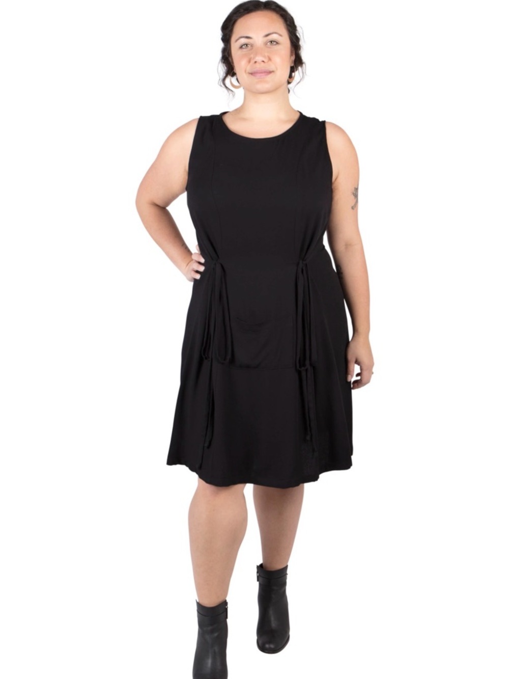 Field Day Tia Mini Shift Dress in Black Linen Small Batch Fashion NEW